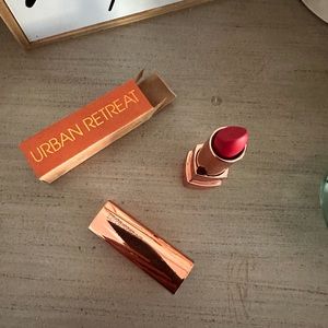 Urban Retreat Knockout Lipstick Made in France New in box